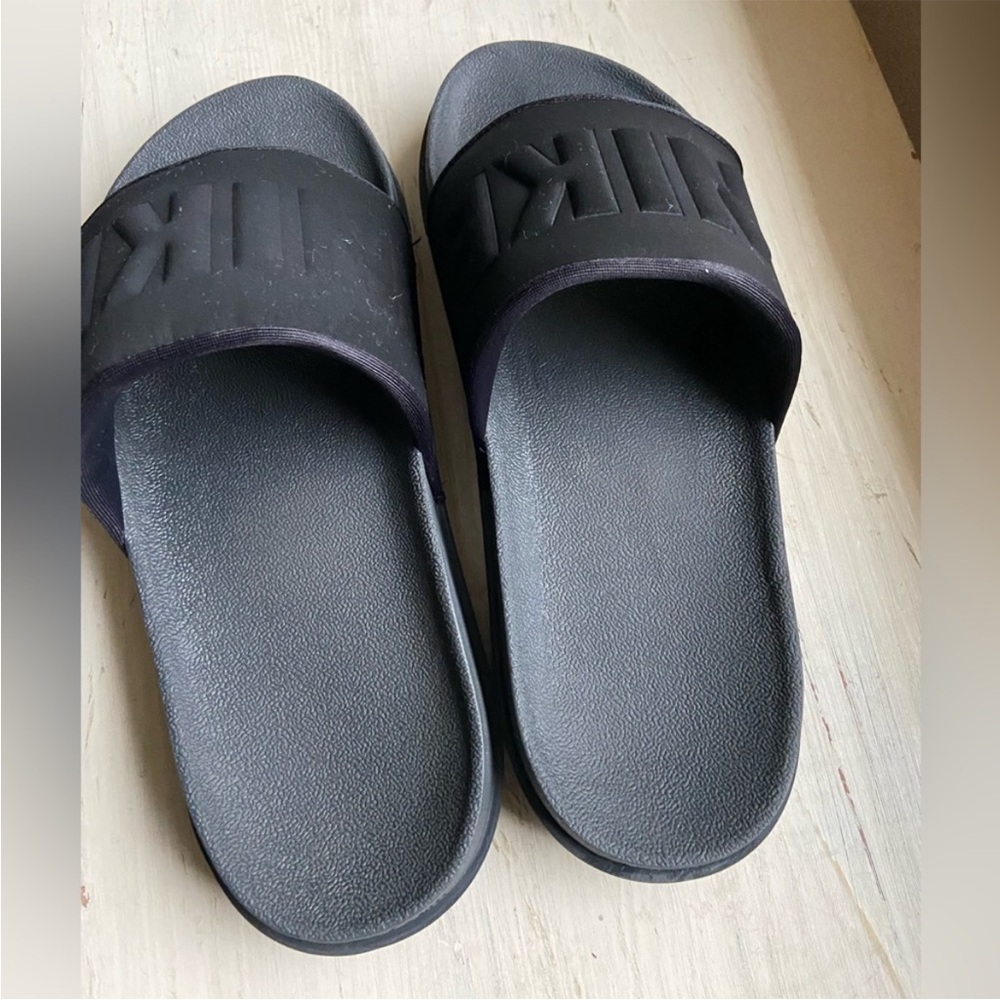 Nike Black Off Court Slide Mens 12 (fits like 11/11.5)